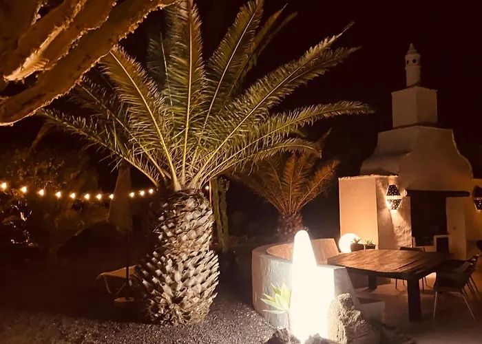 Malvasia Rural Estate & Vineyard 티아즈