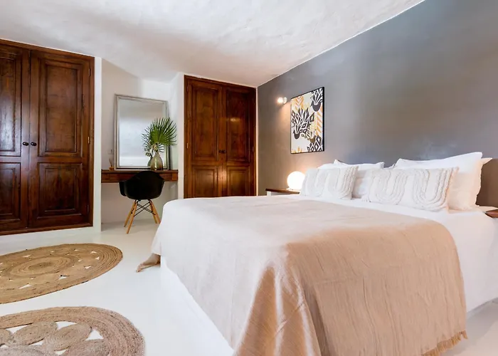 Malvasia Rural Estate & Vineyard * 티아즈