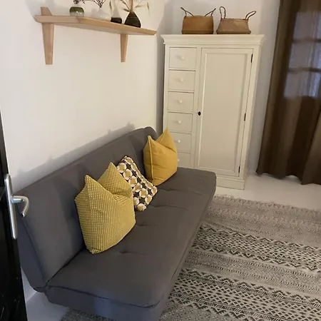 Malvasia Rural Estate & Vineyard ティアス