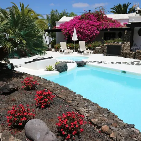 Guest house Malvasia Rural Estate & Vineyard Tias