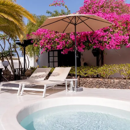 Malvasia Rural Estate & Vineyard Konukevi Tías