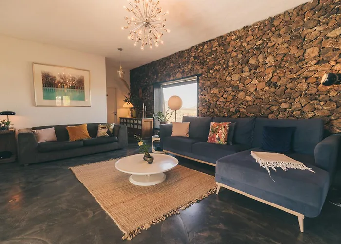 Guest house Malvasia Rural Estate & Vineyard