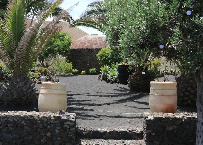 Guest house Malvasia Rural Estate & Vineyard Tias